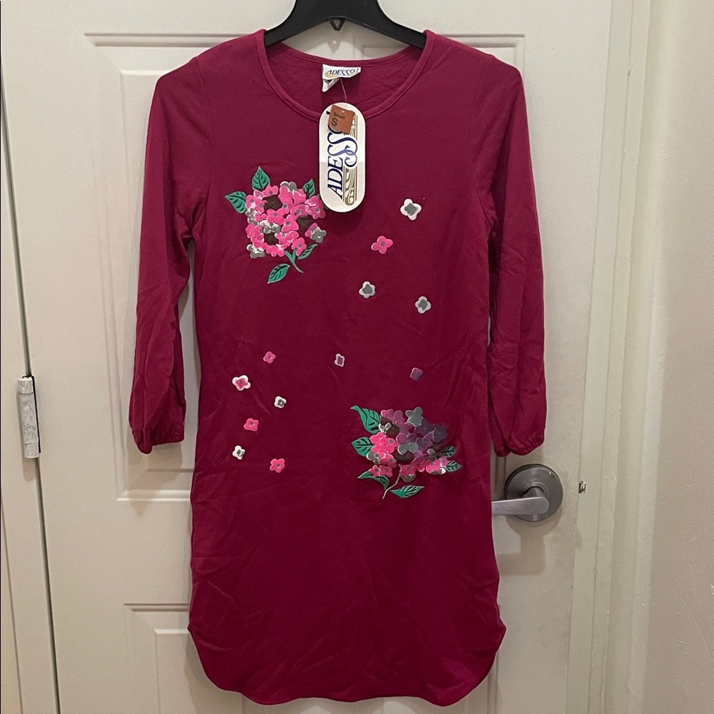 Kids Size Small Long Sleeve Floral Nightgown in Burgundy